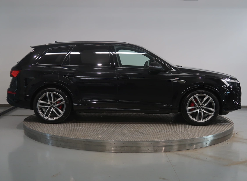 Q7