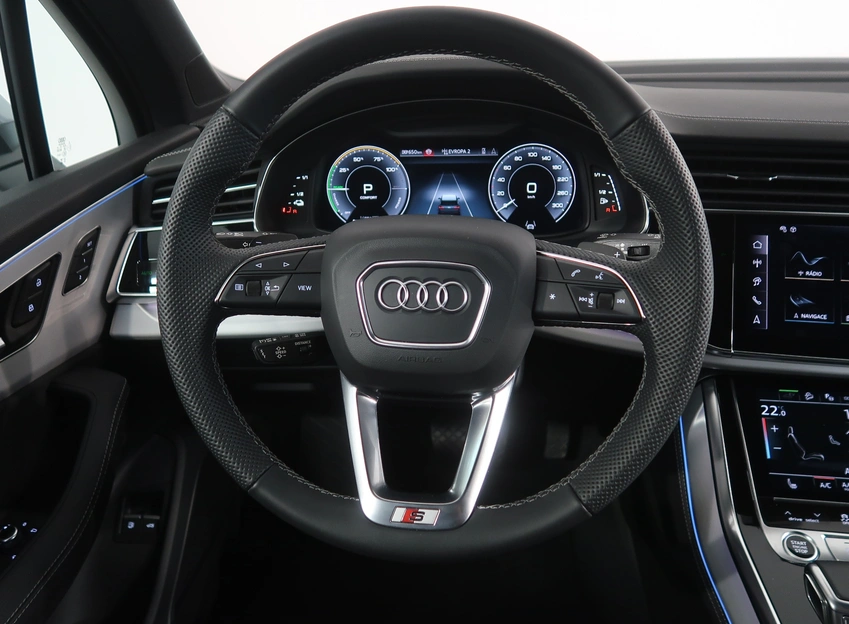 Q7