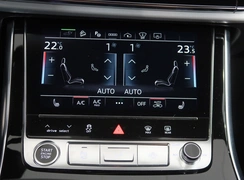 Q7