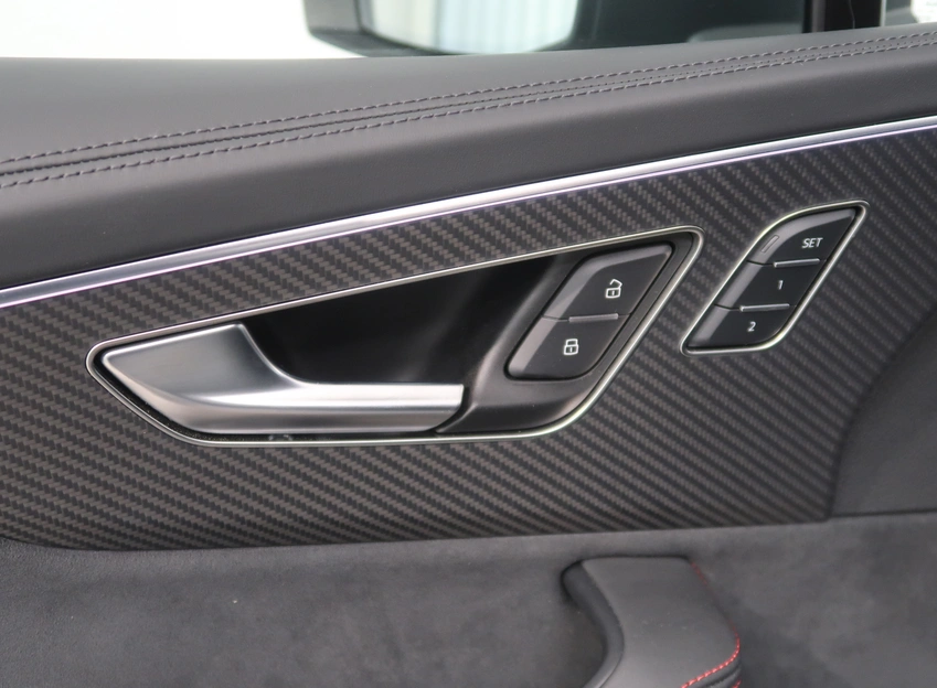 Q7