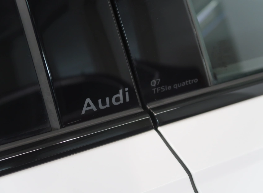 Q7