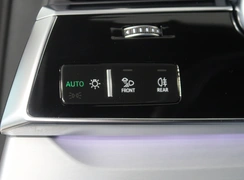 Q7