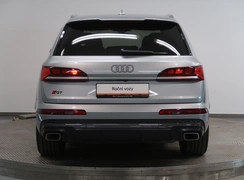 Q7