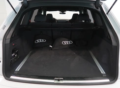 Q7
