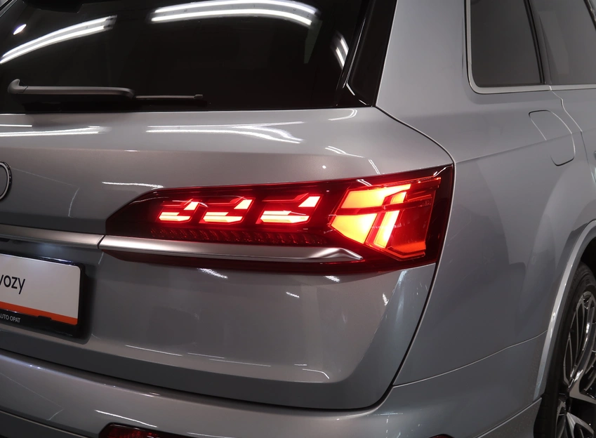 Q7