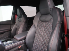 Q7