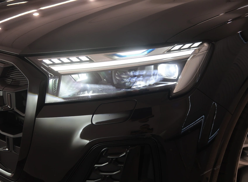 Q7