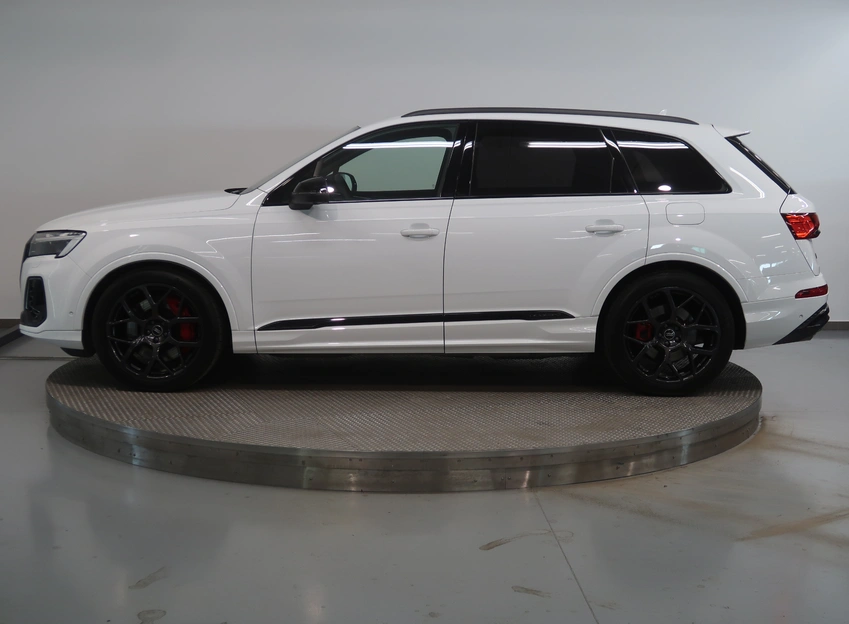 Q7