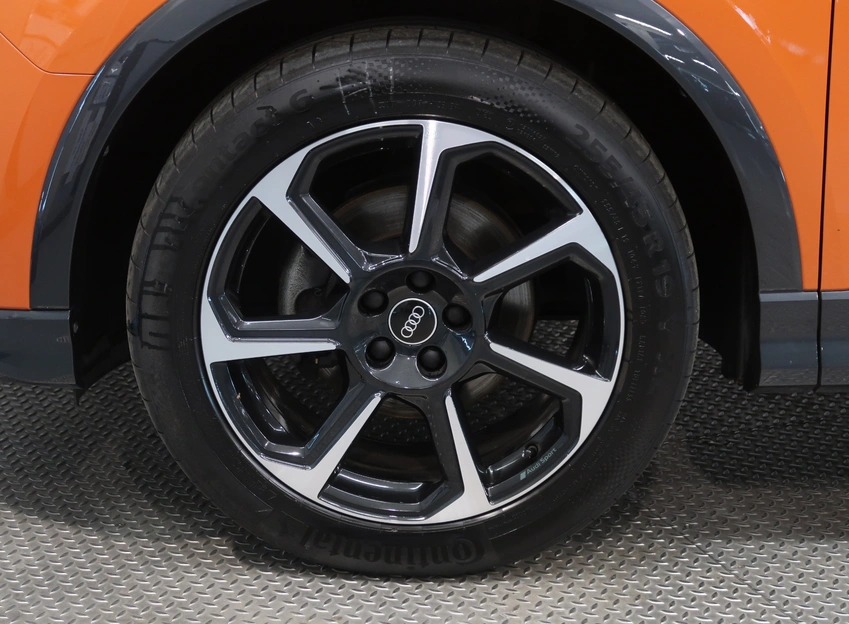 Q3