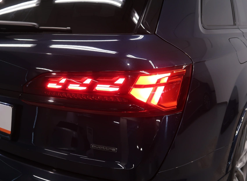 Q7