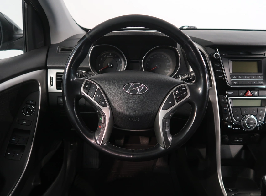 I30