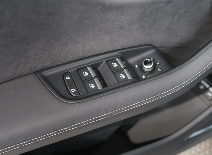 Q7