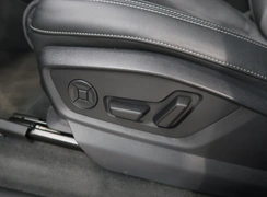 Q7