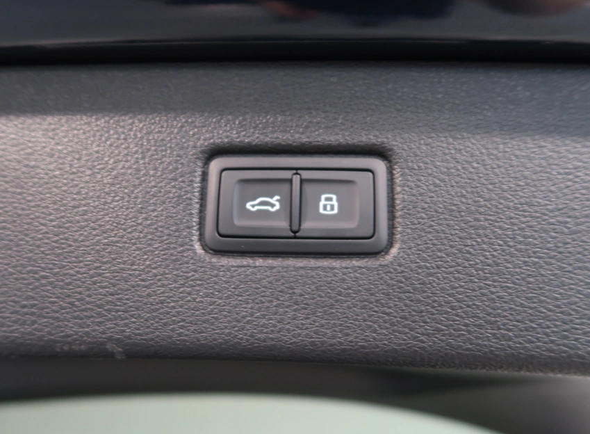 Q7