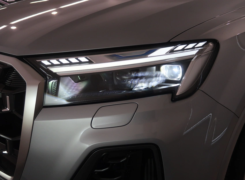 Q7