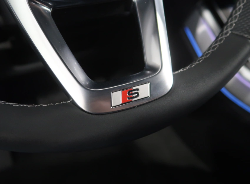Q7