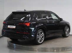 Q7