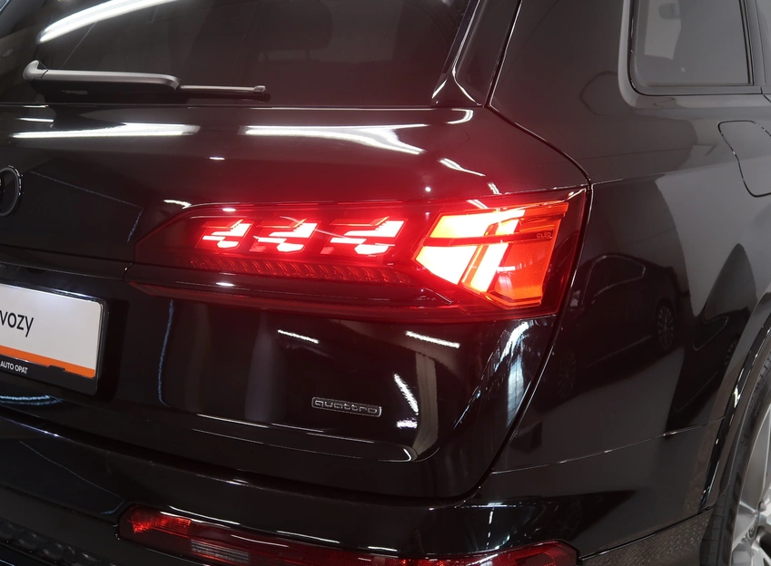 Q7