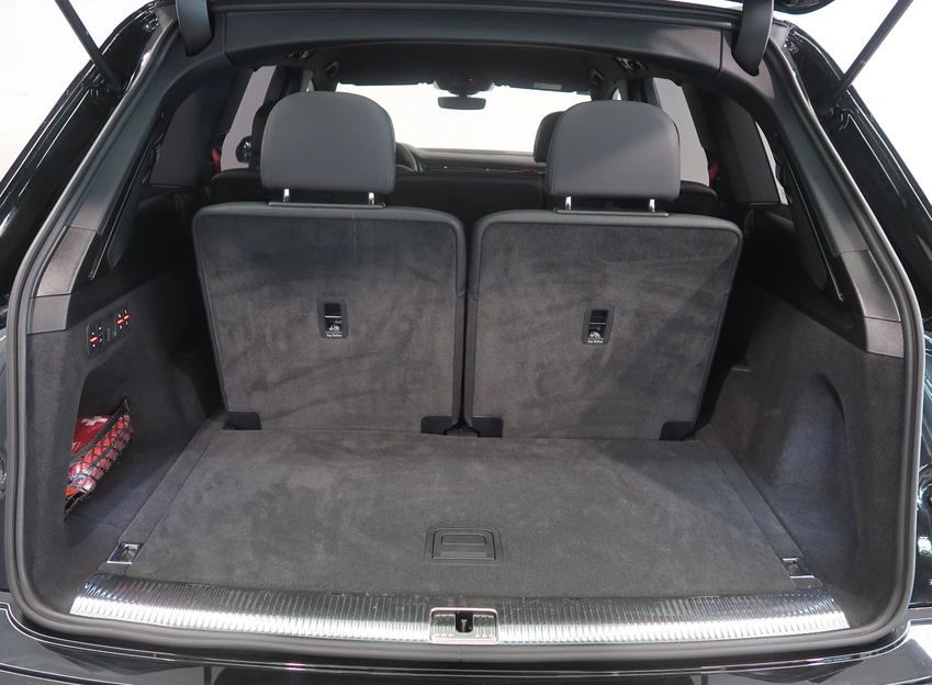 Q7