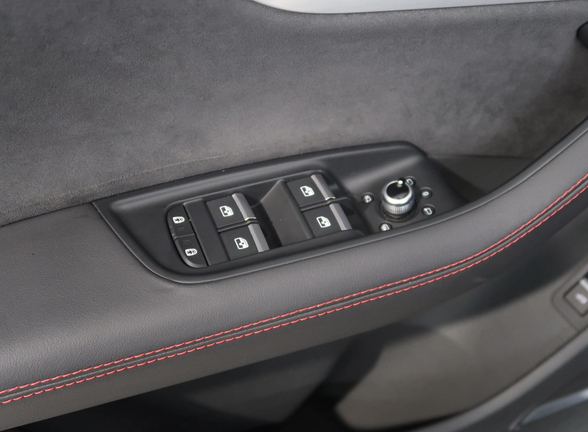 Q7