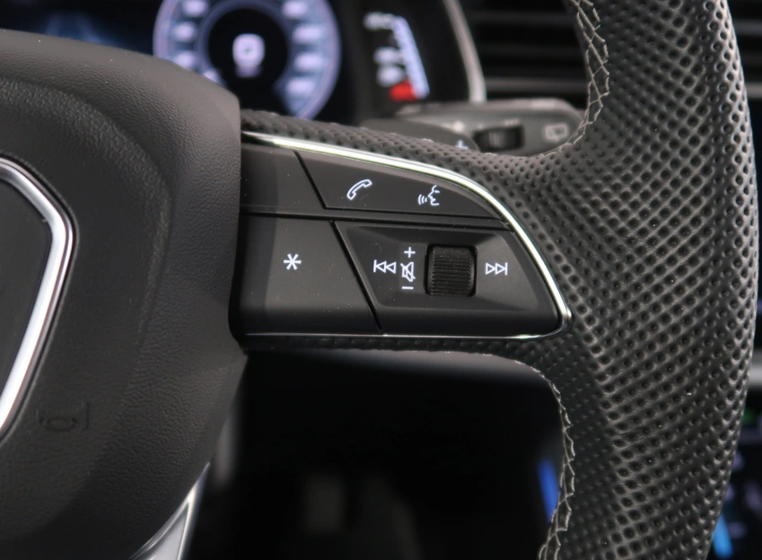 Q7