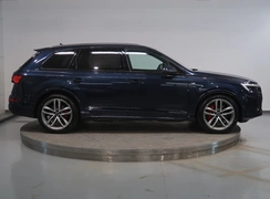 Q7