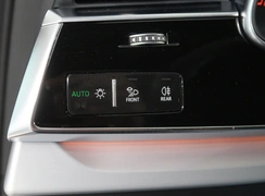 Q7