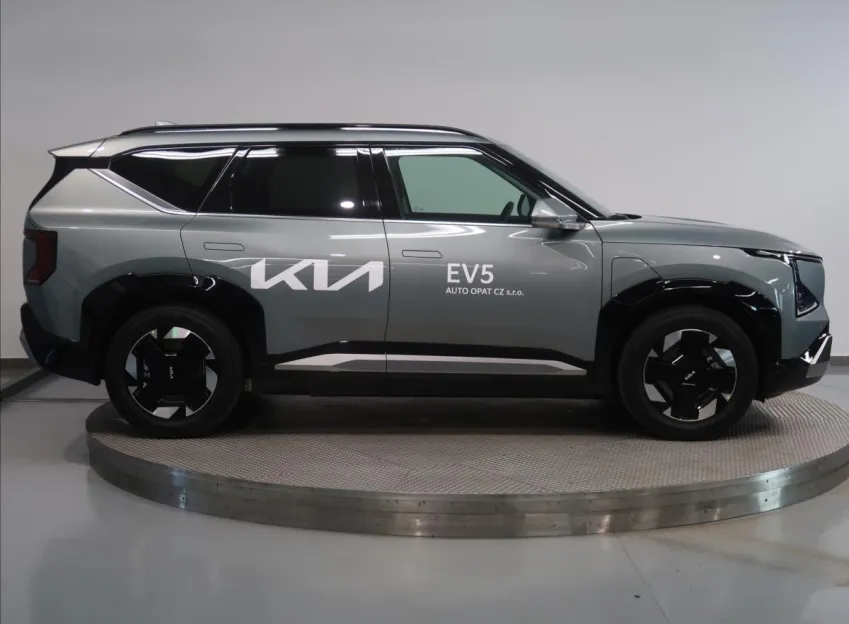Kia EV5 0,0 81,4 kWh  LAUNCH EDITION