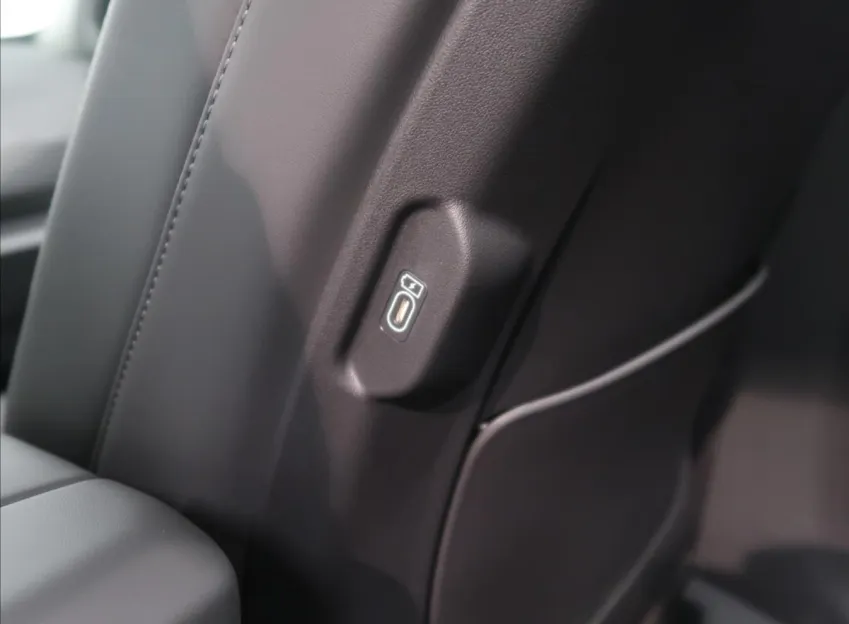 Kia EV5 0,0 81,4 kWh  LAUNCH EDITION