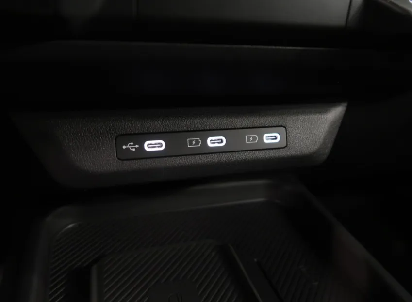 Kia Seltos 1,6 T-GDi 4X2 DESIGN  EXCLUSIVE