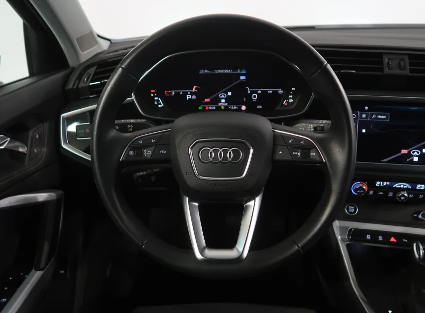 Audi Q3 S-LINE 1.5TSI 110KW AUTOMAT