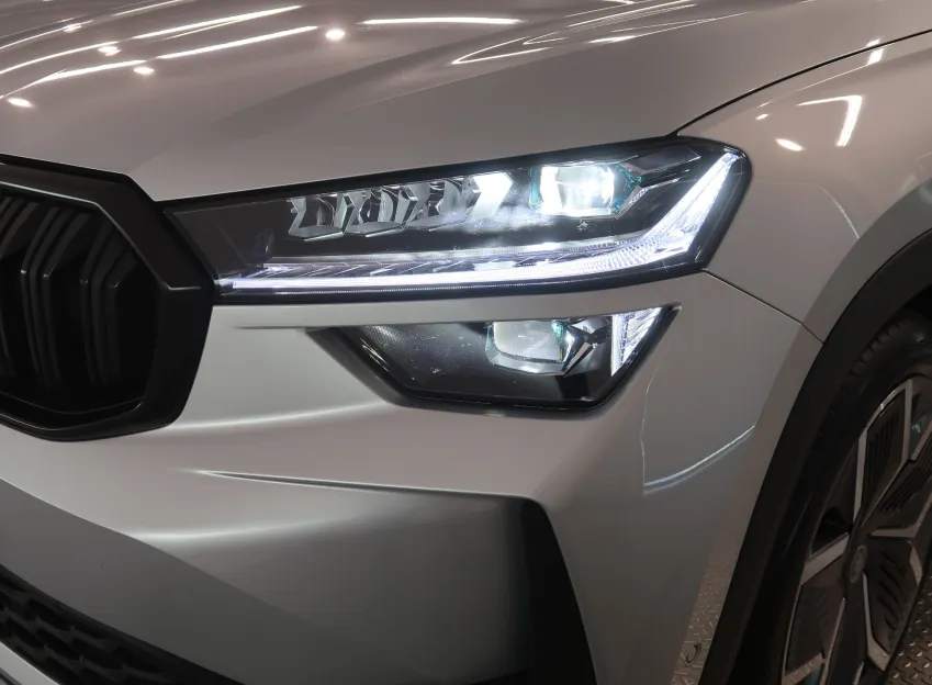 Škoda Kodiaq iV SPORTLINE 1.5TSI 150KW TAŽNÉ CANTON PANO