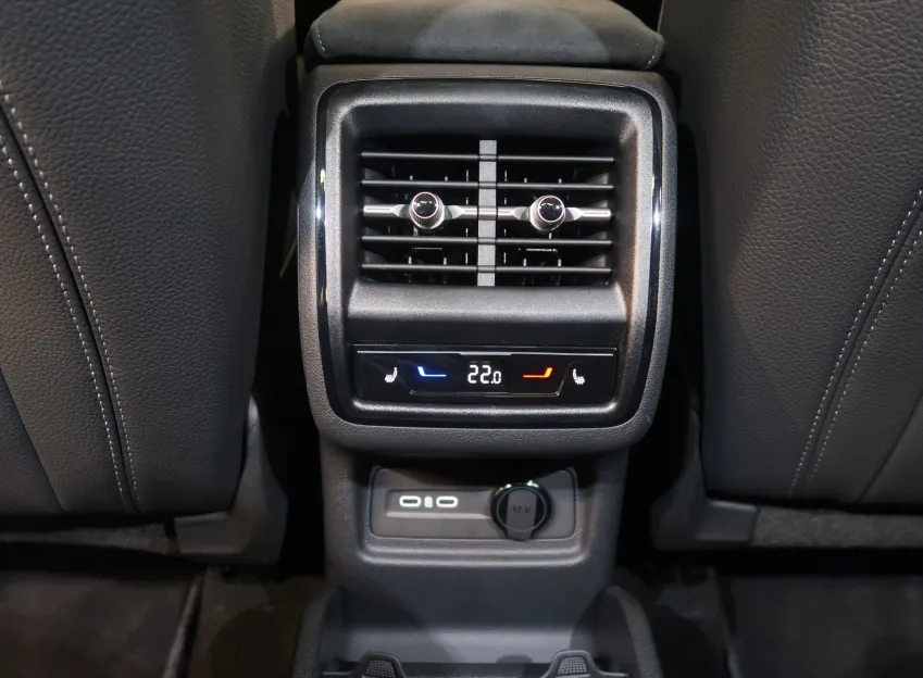 Škoda Kodiaq iV SPORTLINE 1.5TSI 150KW TAŽNÉ CANTON PANO