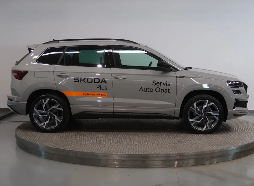 Škoda Karoq SPORTLINE 2.0TSI 140KW 4x4 DSG NAVI LED MATRIX