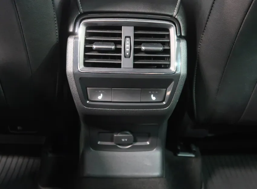 Škoda Karoq STYLE 2.0TDI 85KW TAŽNÉ