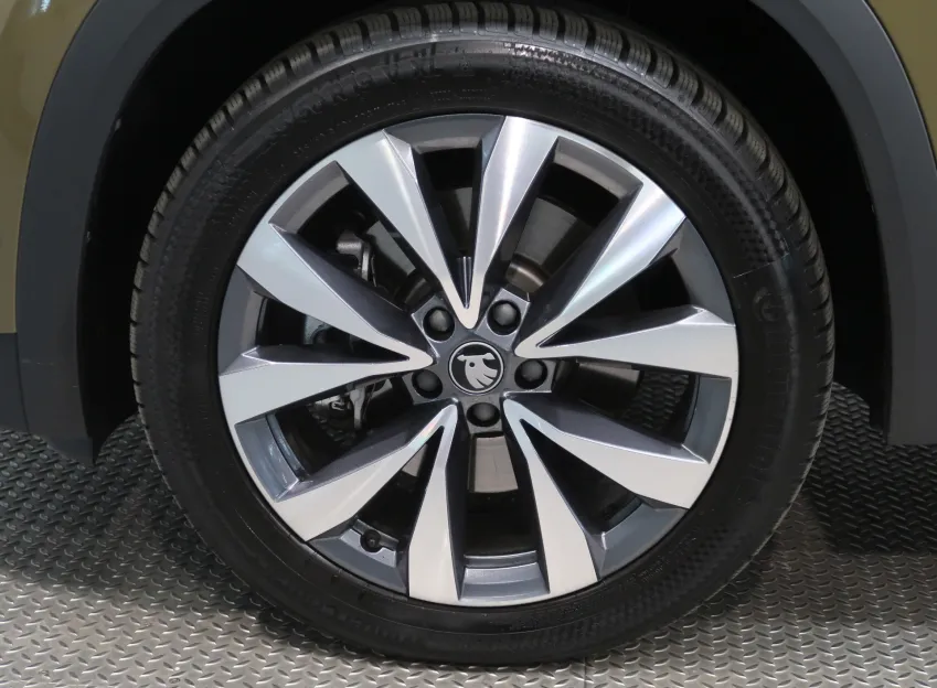 Škoda Kodiaq EXCLUSIVE 2.0TDI 142KW 4x4 DSG TAŽNÉ WEBASTO CANTO