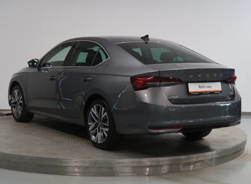 Škoda Octavia EXCLUSIVE 1.5TSI M-HEV 110KW DSG TAŽNÉ CANTON