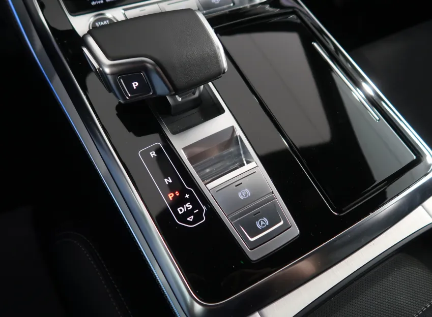 Audi Q7 S-LINE 60 TFSI e QUATTRO