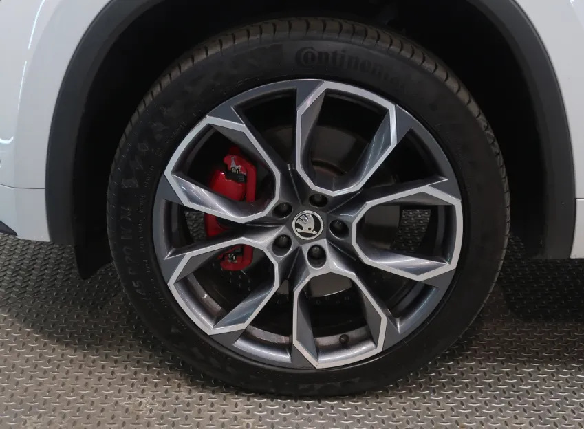 Škoda Kodiaq RS 2.0TDI 176KW 4x4 DSG TAŽNÉ WEBASTO CANTON NAVI