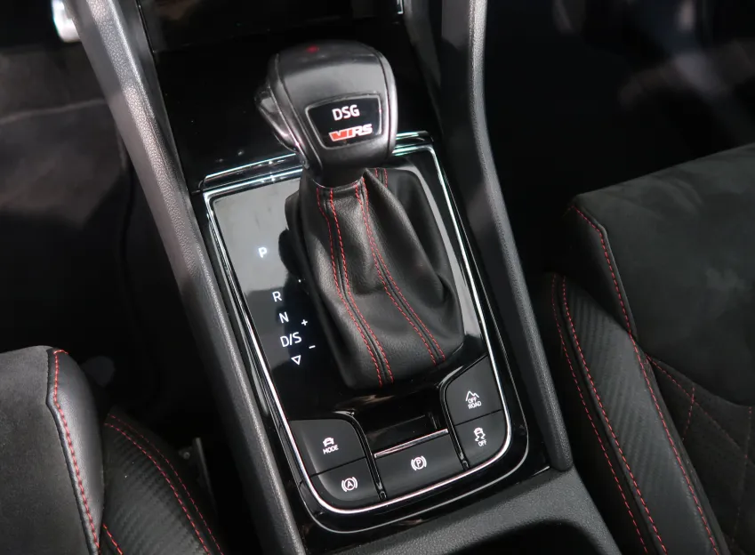 Škoda Kodiaq RS 2.0TDI 176KW 4x4 DSG TAŽNÉ WEBASTO CANTON NAVI