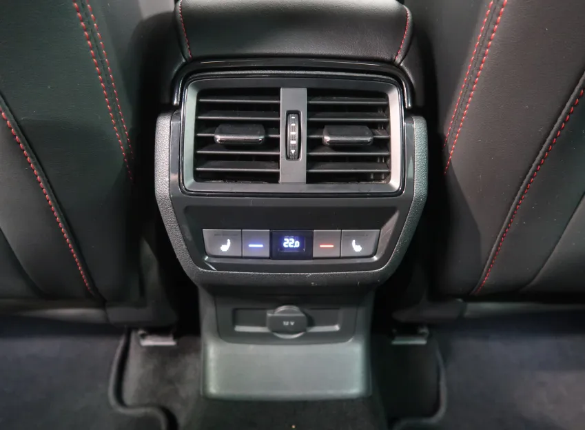 Škoda Kodiaq RS 2.0TDI 176KW 4x4 DSG TAŽNÉ WEBASTO CANTON NAVI