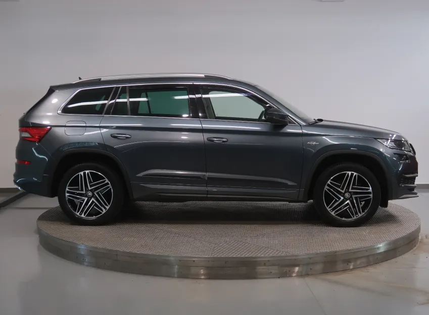 Škoda Kodiaq LAURIN&KLEMENT 2.0TSI 140KW 4x4 DSG CANTON