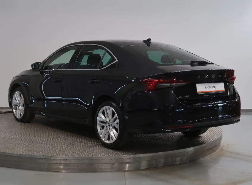 Škoda Octavia EXCLUSIVE 2.0TDI 110KW DSG MATRIX