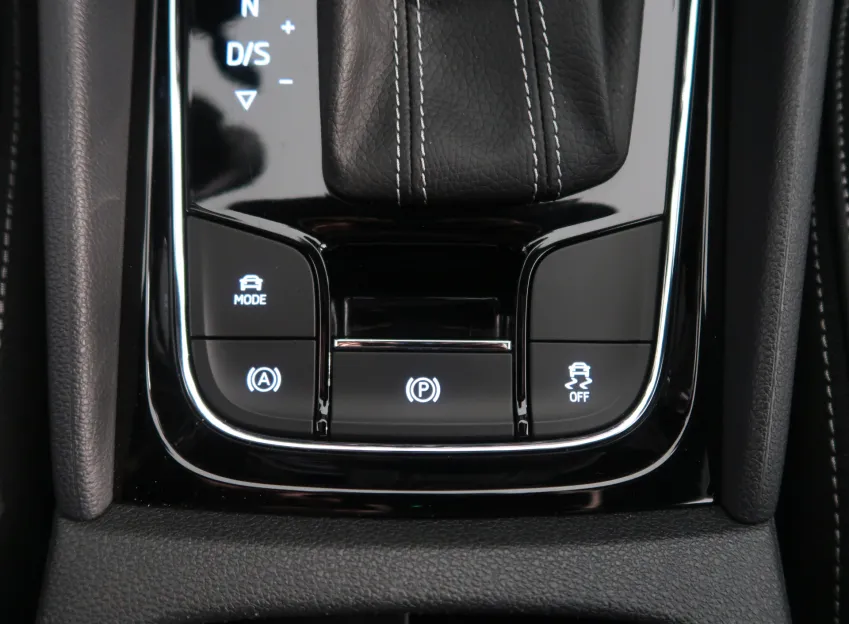 Škoda Kodiaq SPORTLINE 2.0TDI 110KW DSG WEBASTO TAŽNÉ