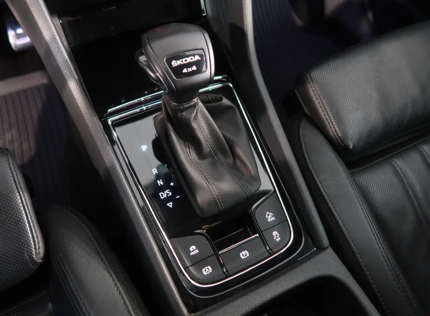 Škoda Kodiaq L&K 2.0TSI 140KW 4x4 DSG WEBASTO TAŽNÉ CANTON