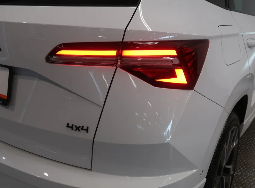Škoda Karoq SPORTLINE 2.0TDI 110KW 4x4 DSG TAŽNÉ CANTON