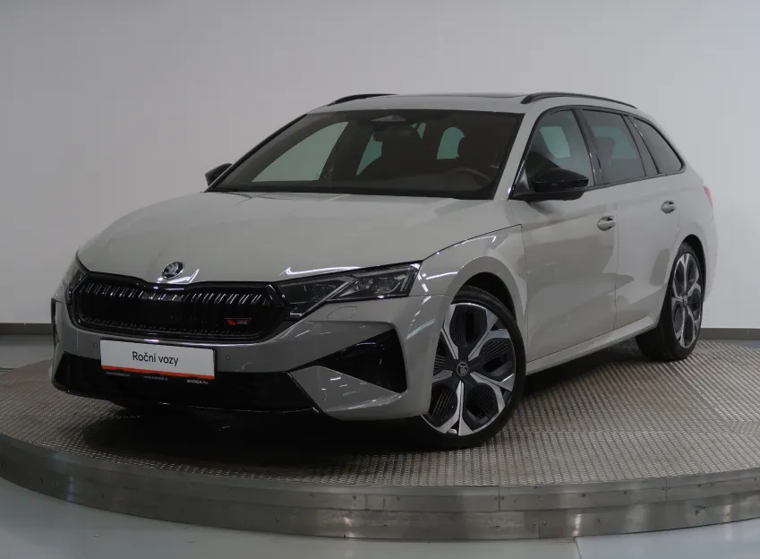 Škoda Octavia RS 2.0TSI 195KW DSG TAŽNÉ WEBASTO CANTON PANORAMA