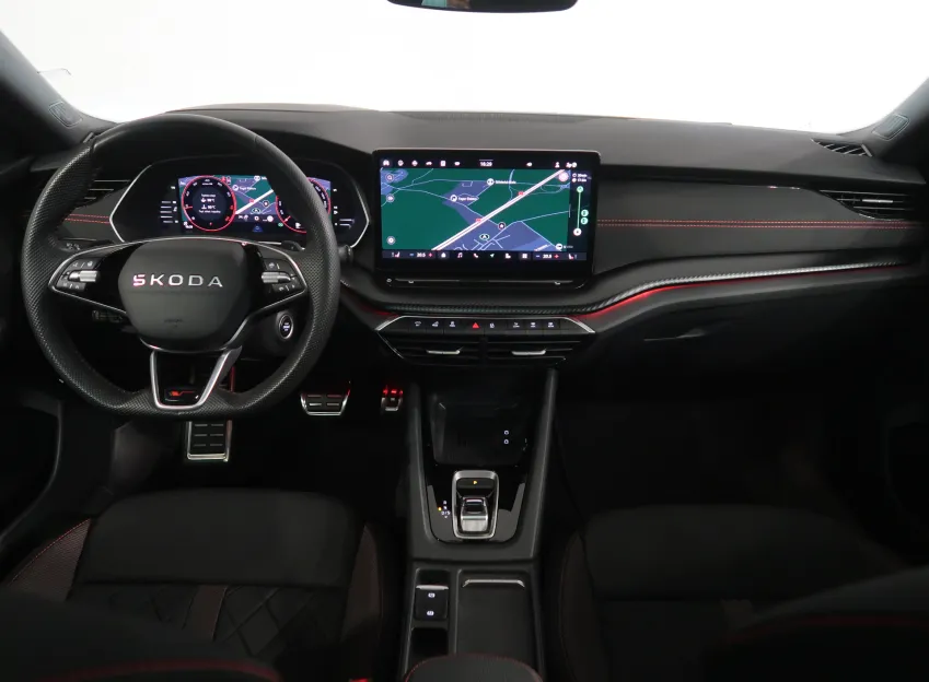 Škoda Octavia RS 2.0TSI 195KW DSG TAŽNÉ WEBASTO CANTON PANORAMA