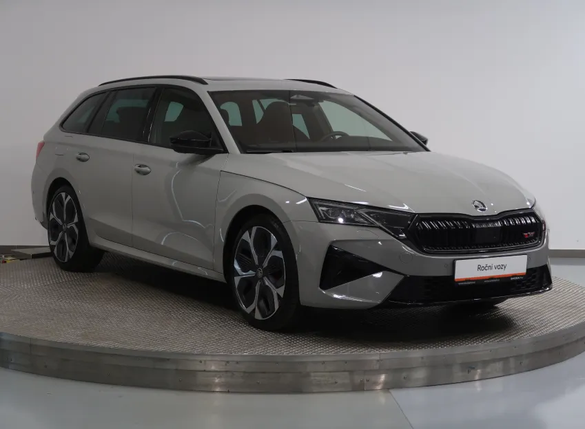 Škoda Octavia RS 2.0TSI 195KW DSG TAŽNÉ WEBASTO CANTON PANORAMA