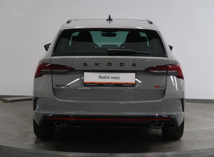 Škoda Octavia RS 2.0TSI 195KW DSG TAŽNÉ WEBASTO CANTON PANORAMA